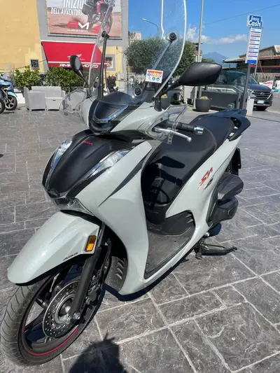 Honda SH 350 (2021 - 24) usata