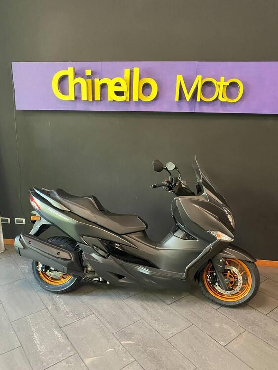 Suzuki Burgman 400 (2025) (3)