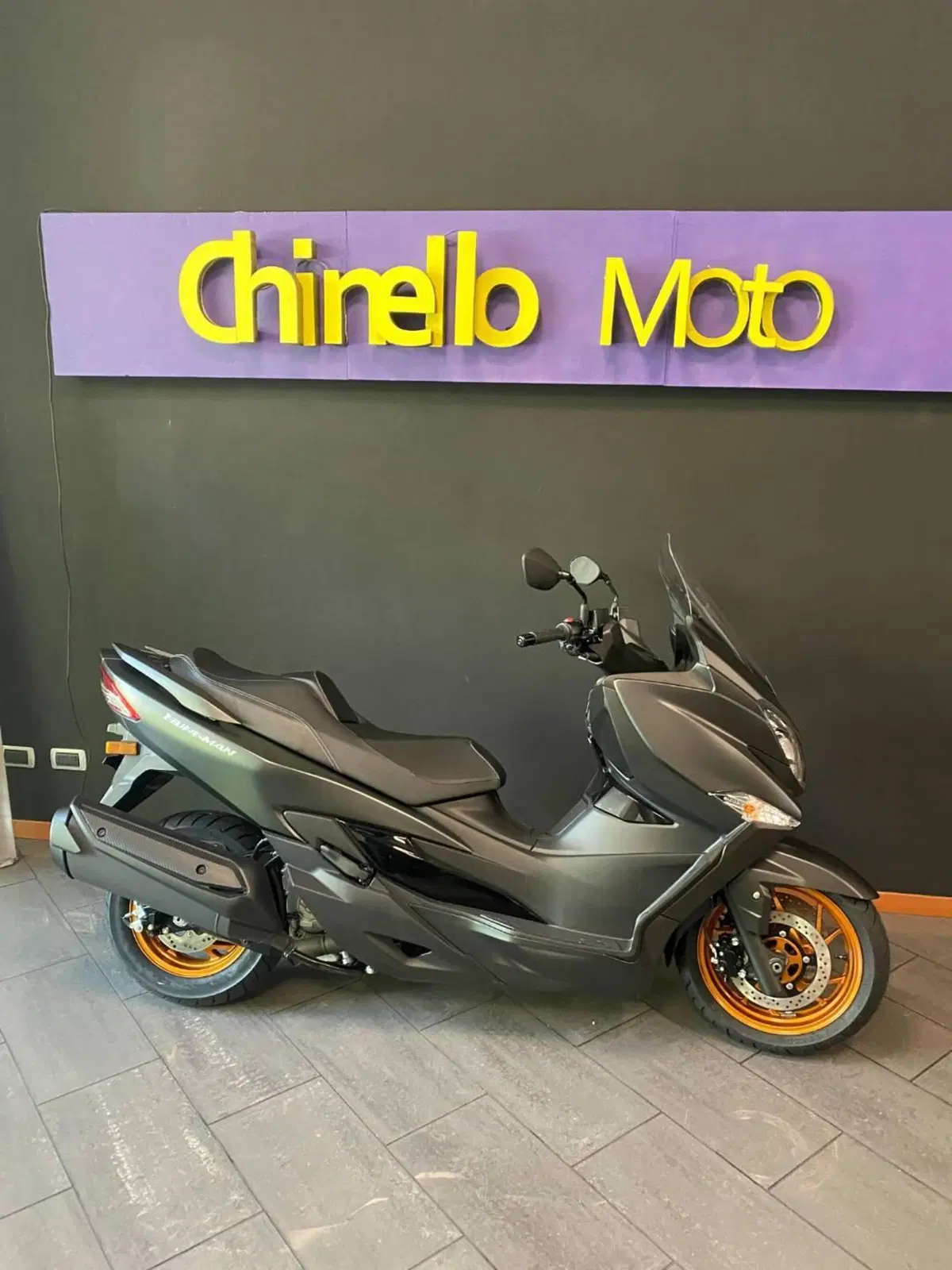 Suzuki Burgman 400 (2025 - 26) (3)