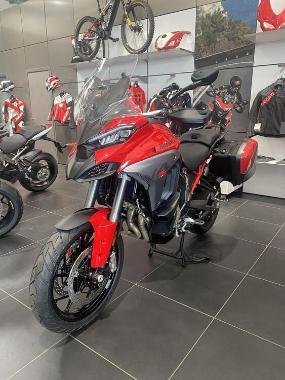 Ducati Multistrada V4 S (2025)