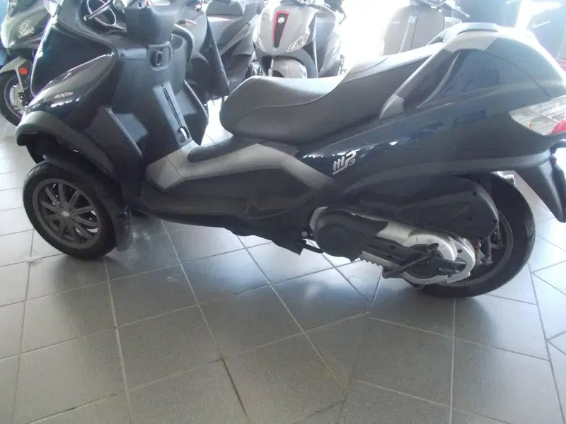 Piaggio MP3 LT 400 (2009 - 11) (4)