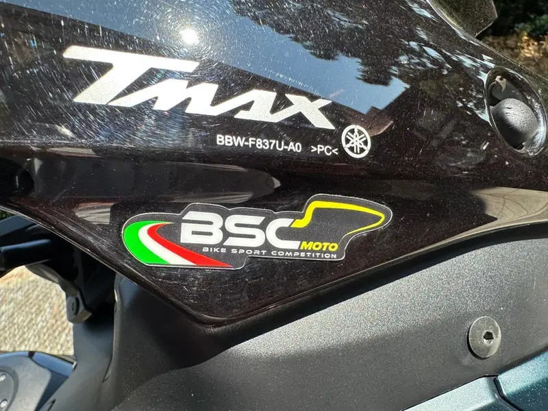 Yamaha T-Max 560 Tech Max (2022 - 24) (7)