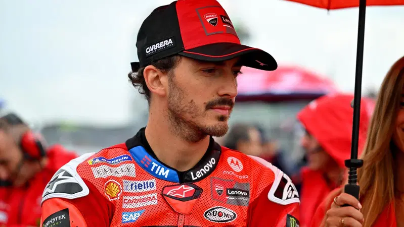 MotoGP 2025. GP di Germania. Pecco Bagnaia: "Purtroppo vado piano. Non mi ricordo di essere mai stato cos&igrave; lento in MotoGP sul bagnato"