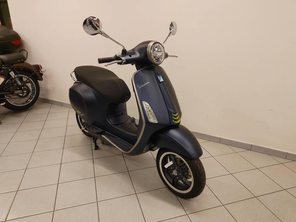 Vespa Primavera Elettrica 70 Tech (2024 - 25) (2)
