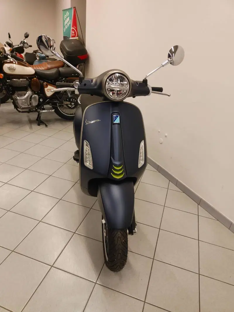 Vespa Primavera Elettrica 70 Tech (2024 - 26) (5)