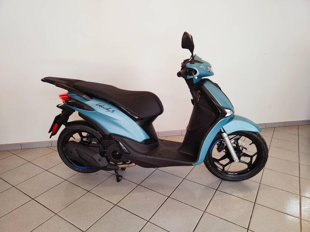 Piaggio Liberty 125 S (2025) (3)