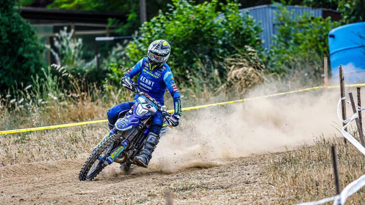 Enduro. Assoluti #10. D2. Volata finale fantastica. Con colpo di scena. Ecco gli ultimi Campioni [VIDEO] (7)