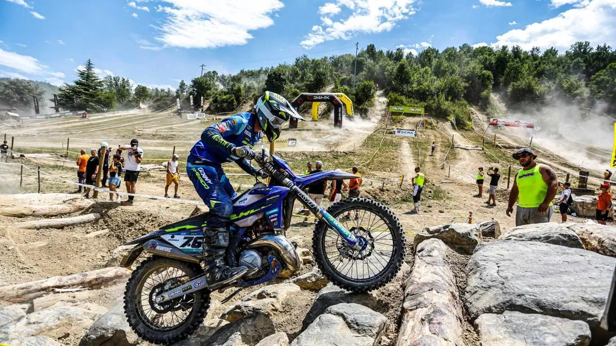 Enduro. Assoluti #10. D2. Volata finale fantastica. Con colpo di scena. Ecco gli ultimi Campioni [VIDEO] (10)
