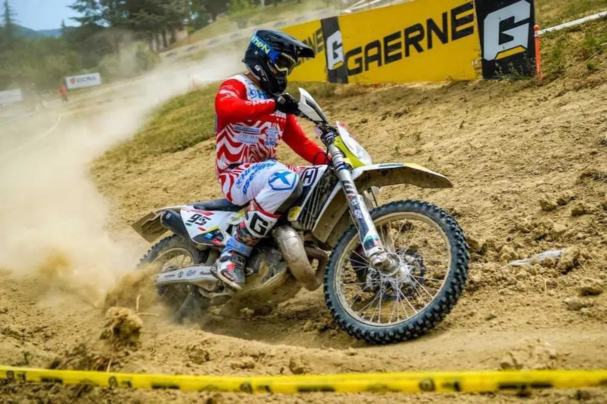 Enduro. Assoluti #10. D2. Volata finale fantastica. Con colpo di scena. Ecco gli ultimi Campioni [VIDEO] (20)