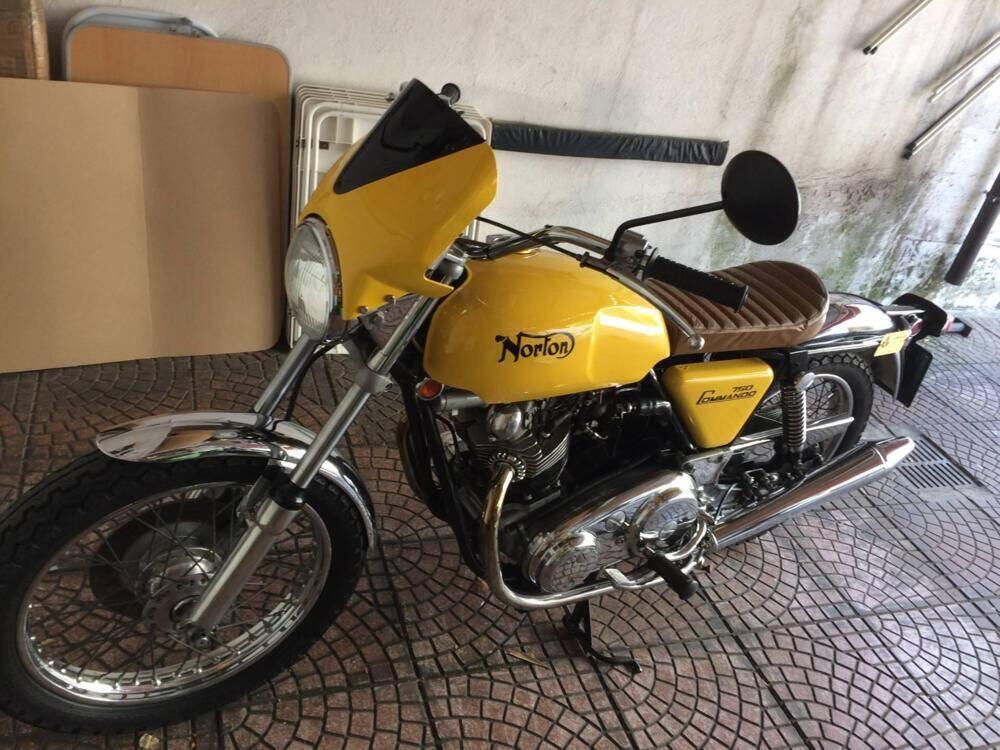 Norton Commando 750 Roadster (5)