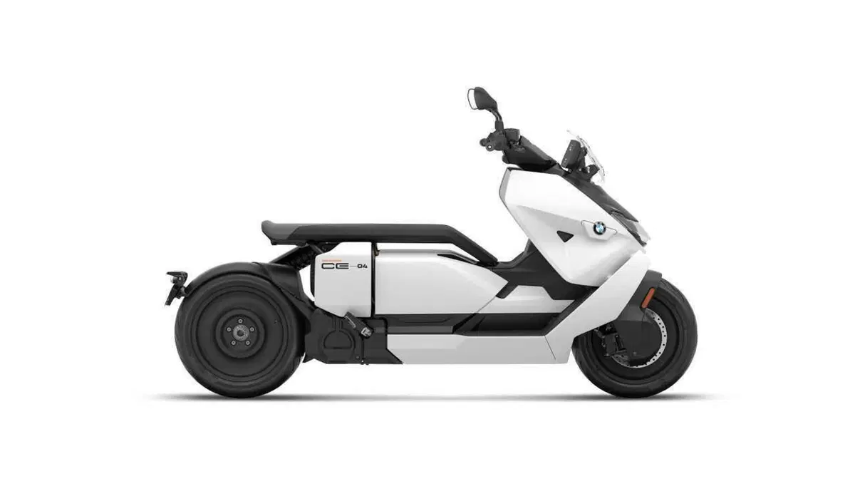 BMW CE 04: come cambia lo scooter elettrico per il 2026? (7)