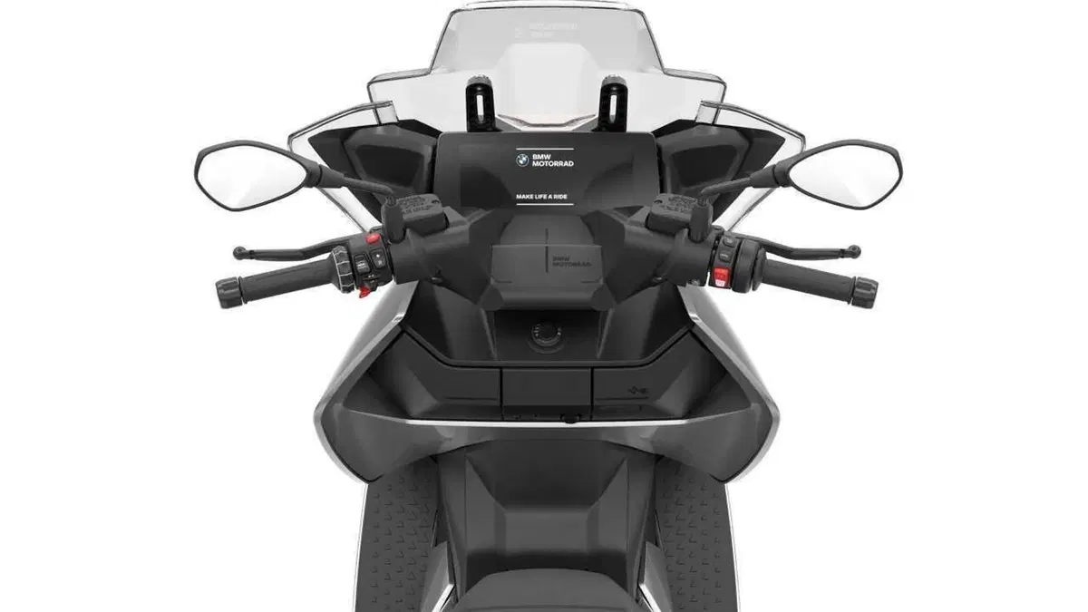 BMW CE 04: come cambia lo scooter elettrico per il 2026? (12)