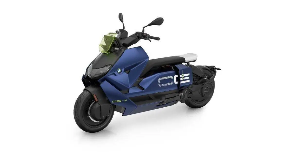 BMW CE 04: come cambia lo scooter elettrico per il 2026?