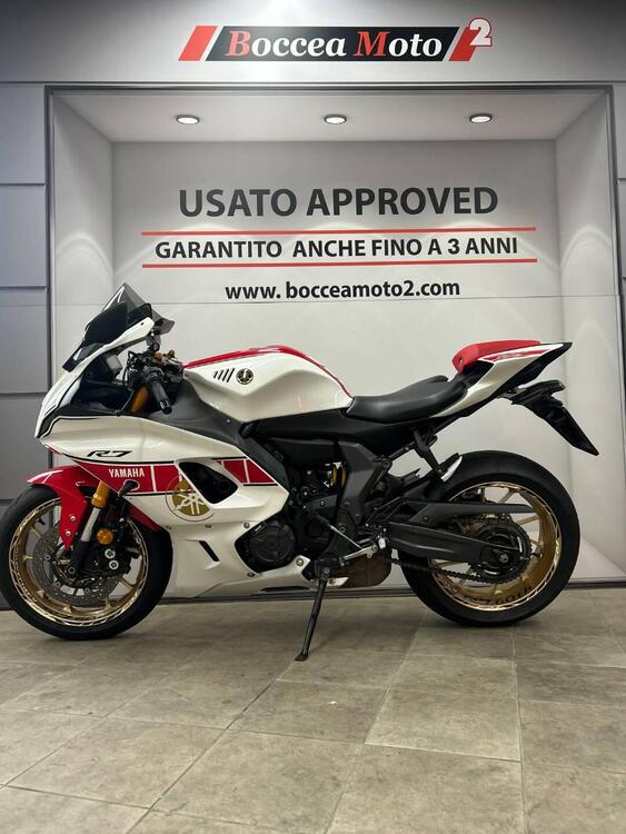 Yamaha YZF R7 World GP 60th Anniversary (2022 - 23) (3)
