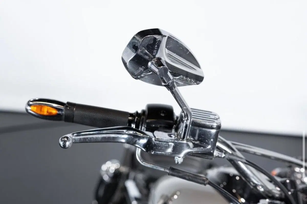 Harley-Davidson 1450 Super Glide Custom (2005 - 06) - FXDCI (5)