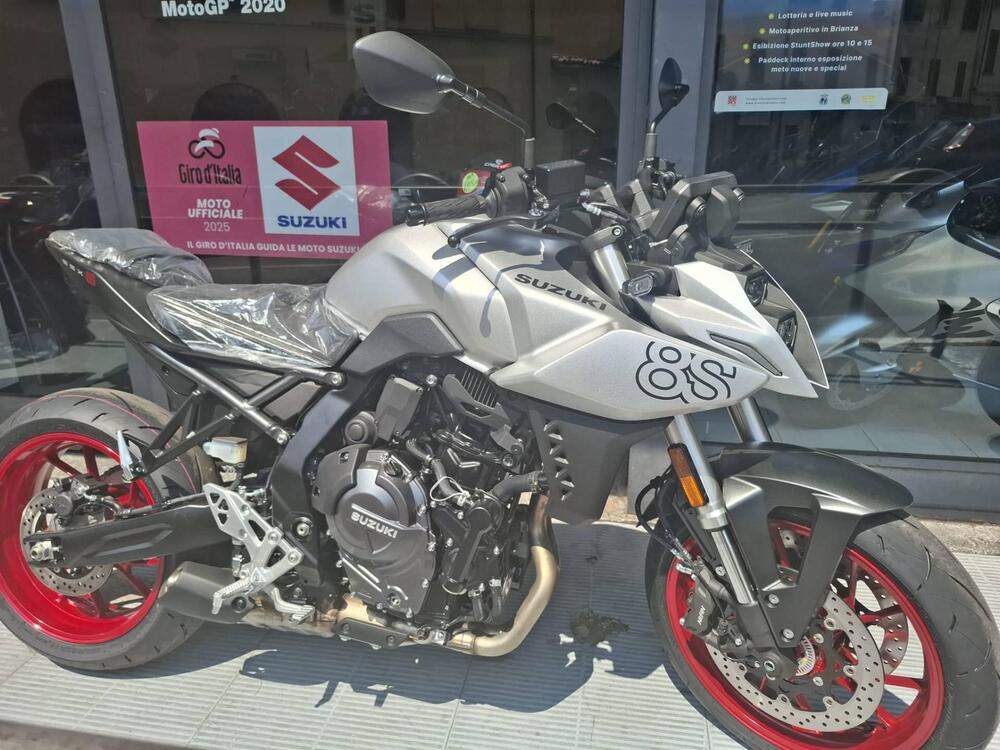 Suzuki GSX-8S (2025)