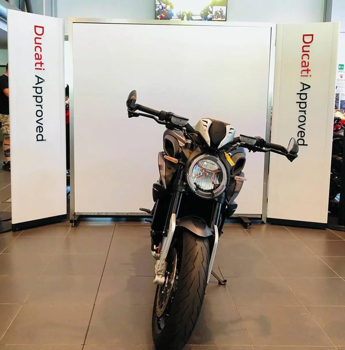 MV Agusta Dragster 800 RR (2021 - 23) (3)
