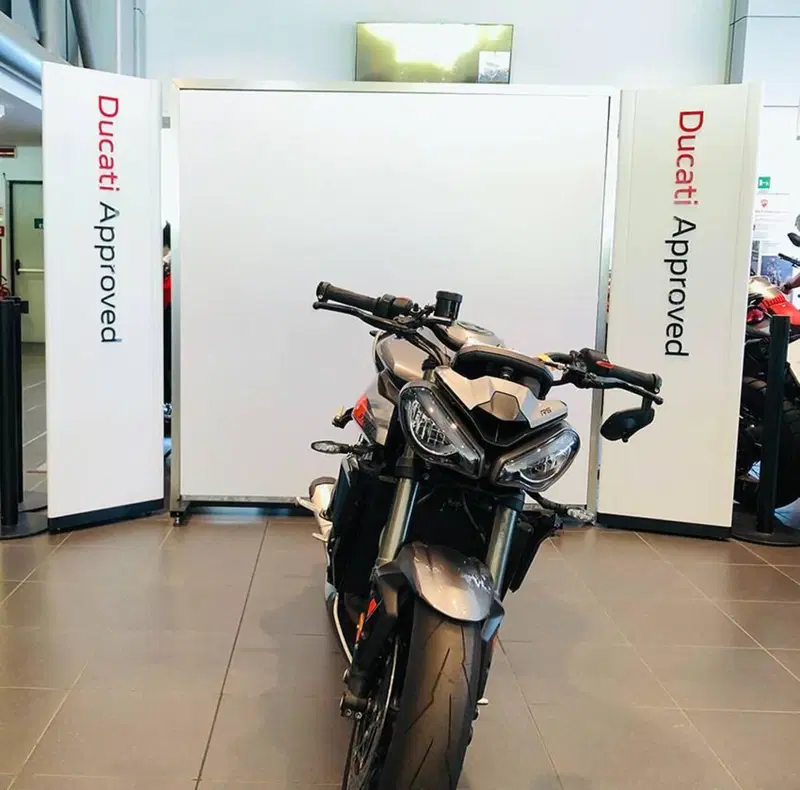 Triumph Street Triple 765 RS (2023 - 26) (3)