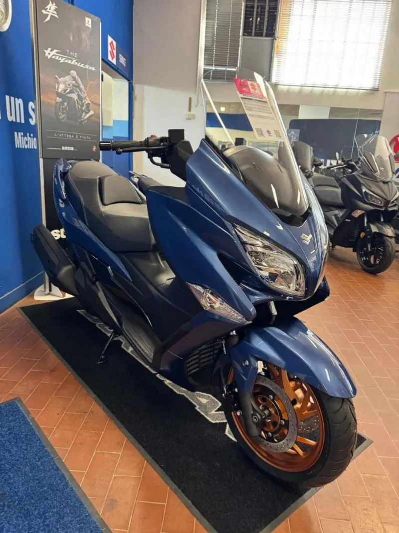 Suzuki Burgman 400 (2025 - 26) (2)