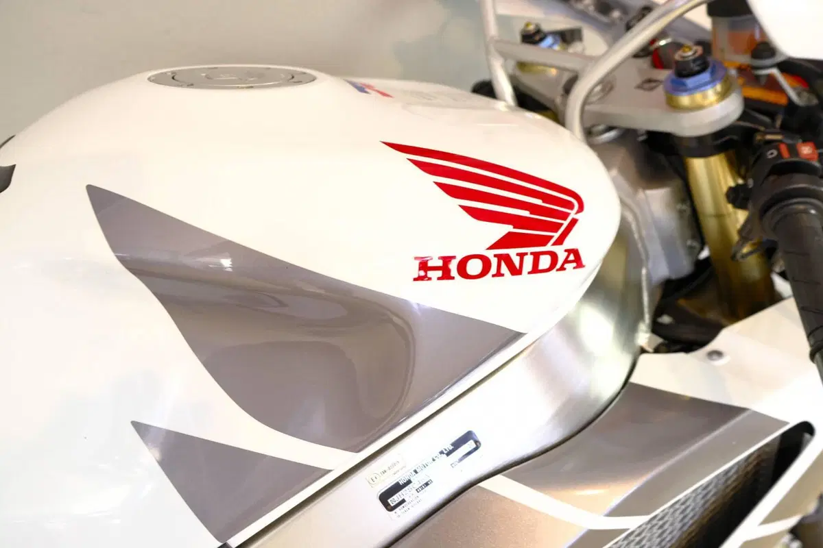 Honda VTR 1000 SP-2 (2002 - 06) (10)