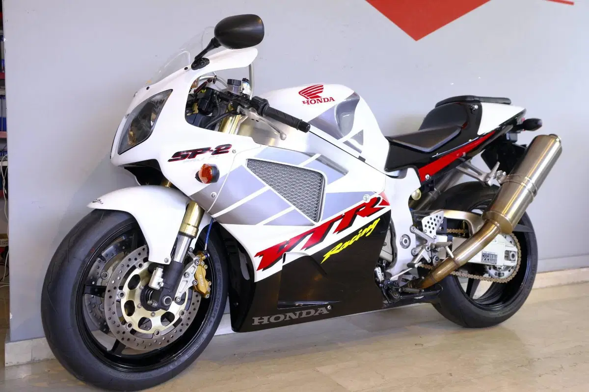 Honda VTR 1000 SP-2 (2002 - 06) (13)