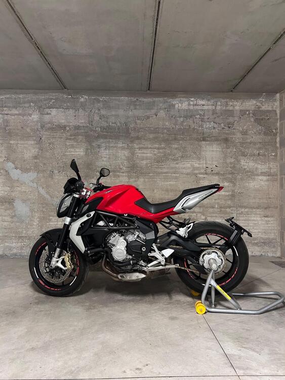 MV Agusta Brutale 675 EAS (2011 - 14) (2)