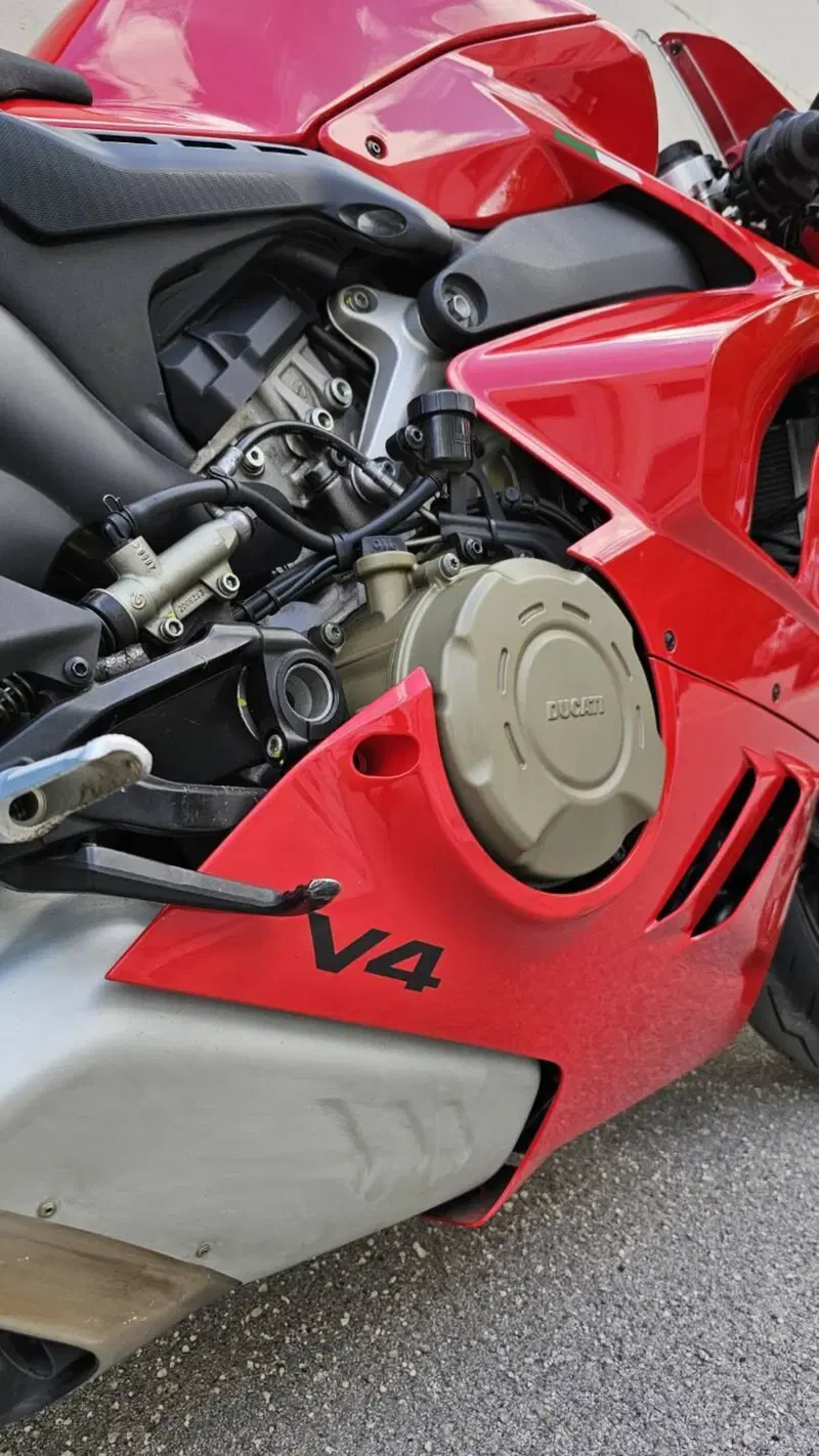 Ducati Panigale V4 (2022 - 24) (6)