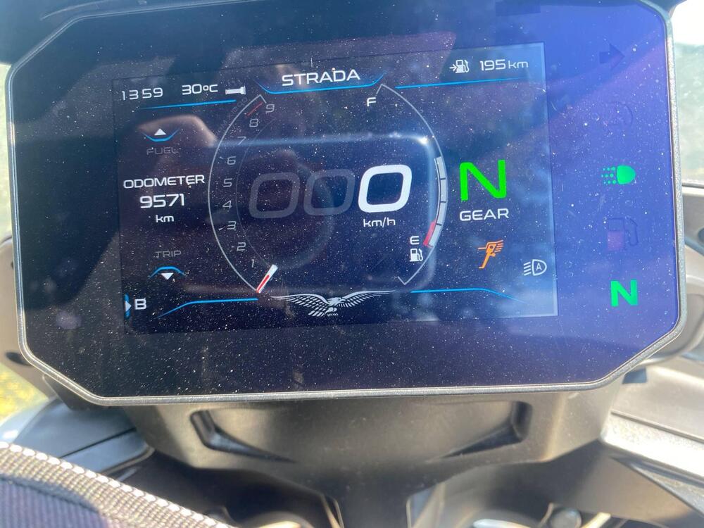 Moto Guzzi V85 TT Travel (2024 - 25) (5)