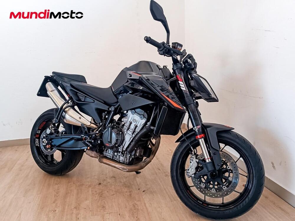 KTM 890 Duke L (2021) (2)