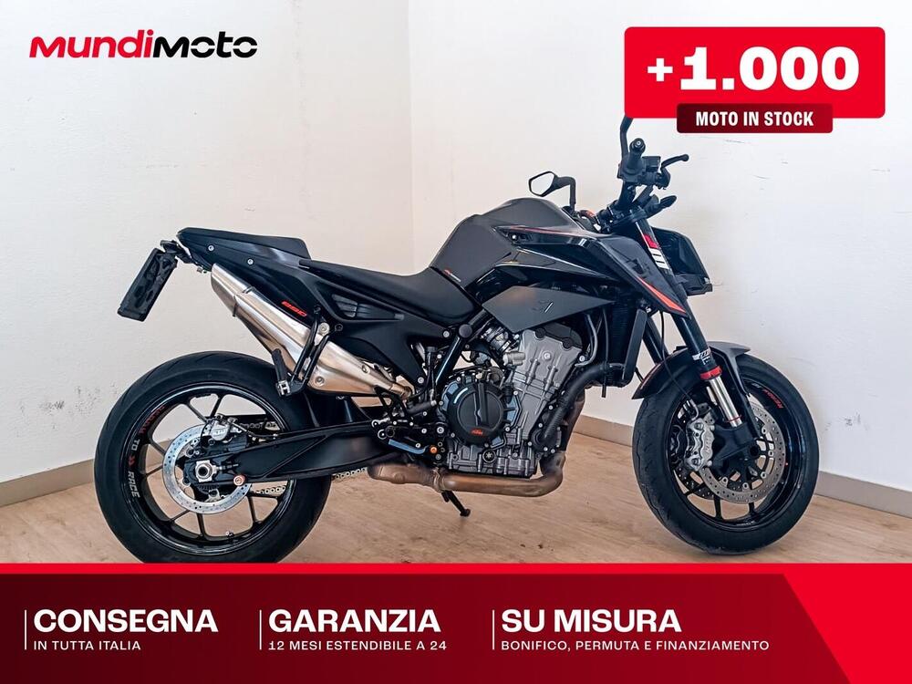 KTM 890 Duke L (2021)