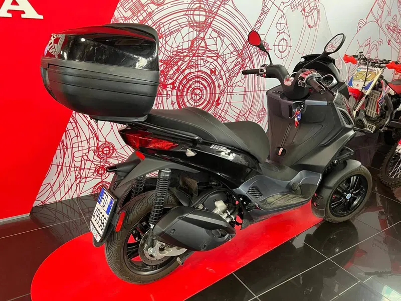 Piaggio MP3 300 ABS Hpe (2021 - 24) (6)
