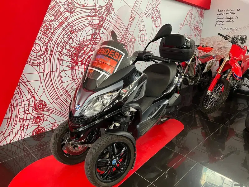 Piaggio MP3 300 ABS Hpe (2021 - 24) (7)