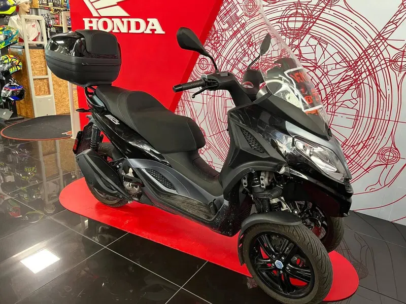 Piaggio MP3 300 ABS Hpe (2021 - 24) (2)