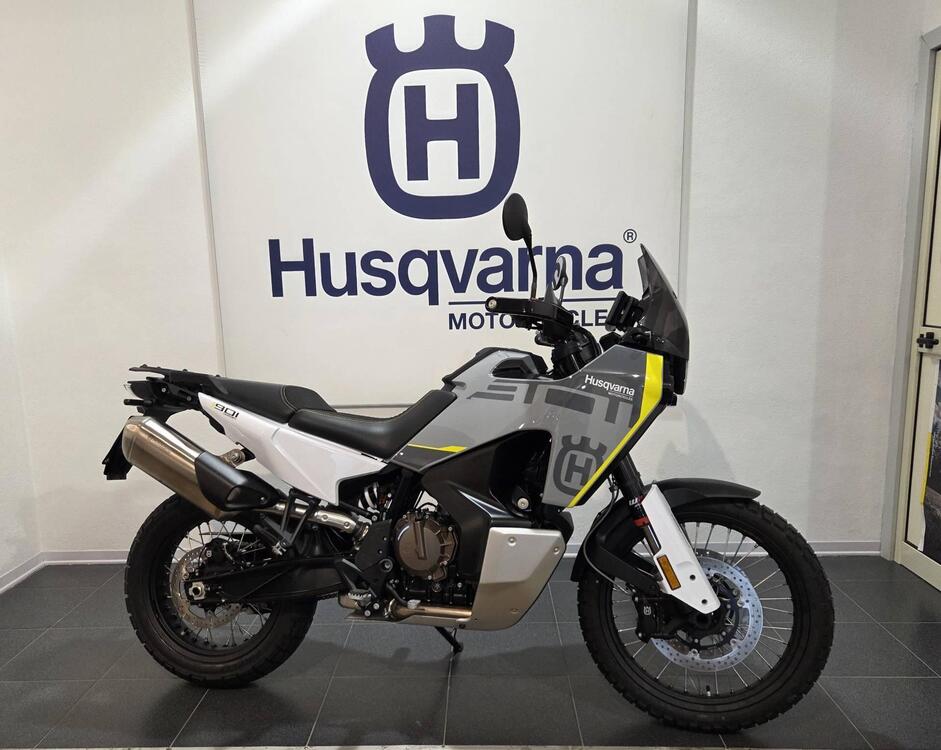 Husqvarna Norden 901 (2022 - 25)