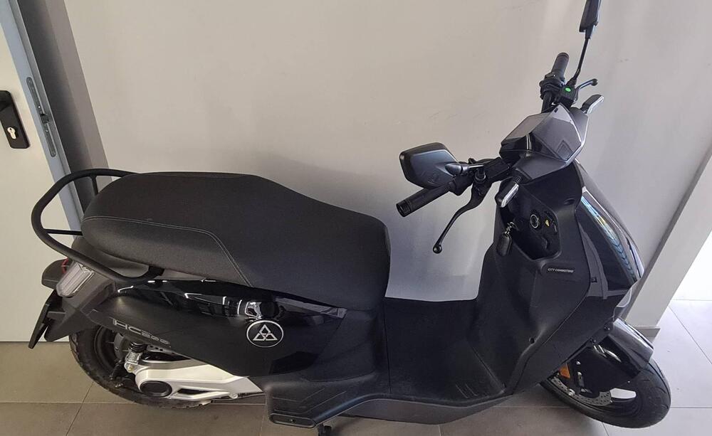 E-ZI HC-200 Sarkcyber (2023 - 25)