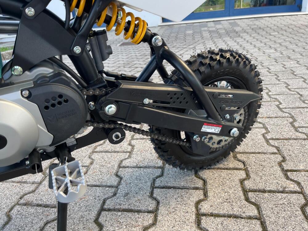 YCF F88S Lite (2024 - 25) (5)