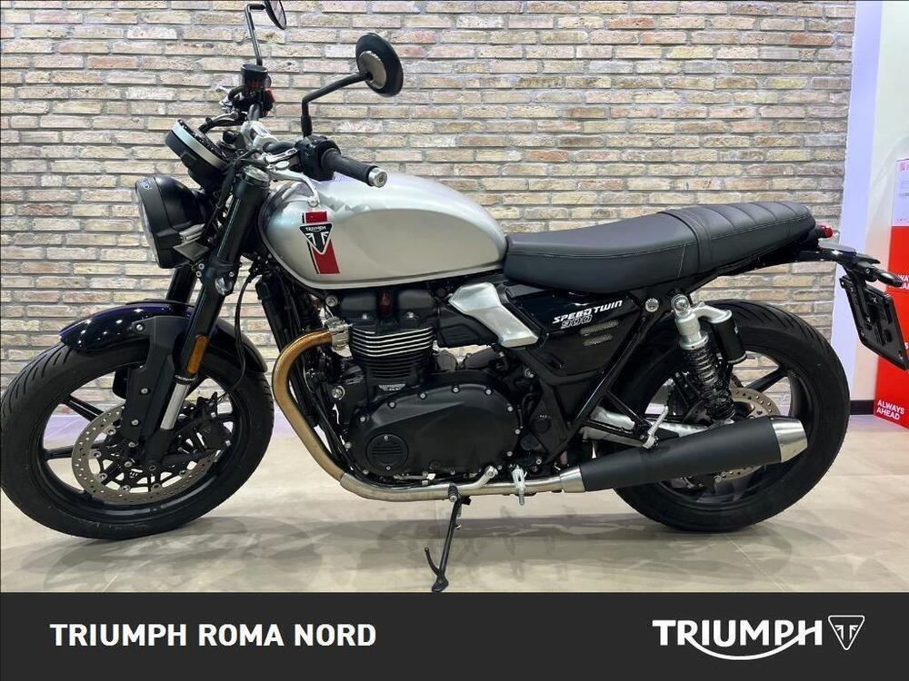 Triumph Speed Twin 900 (2025) (2)