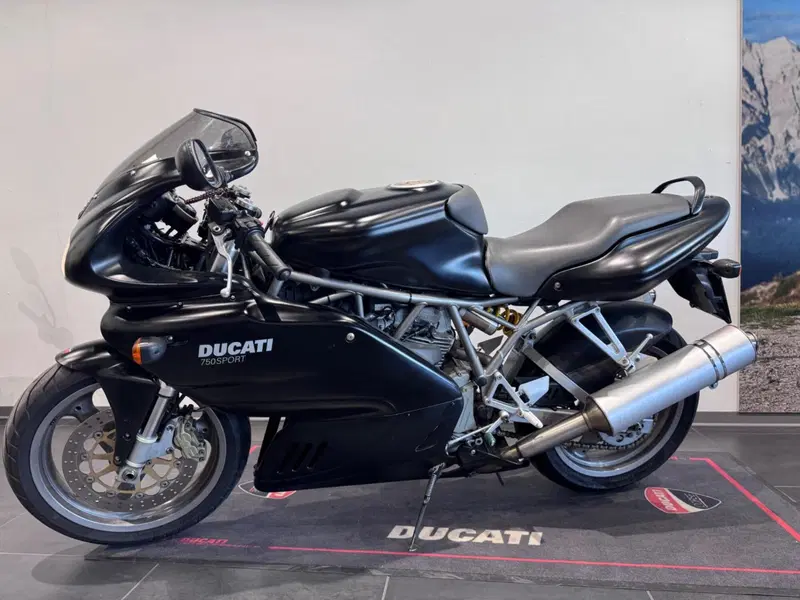Ducati SuperSport 750 (1999 - 02)
