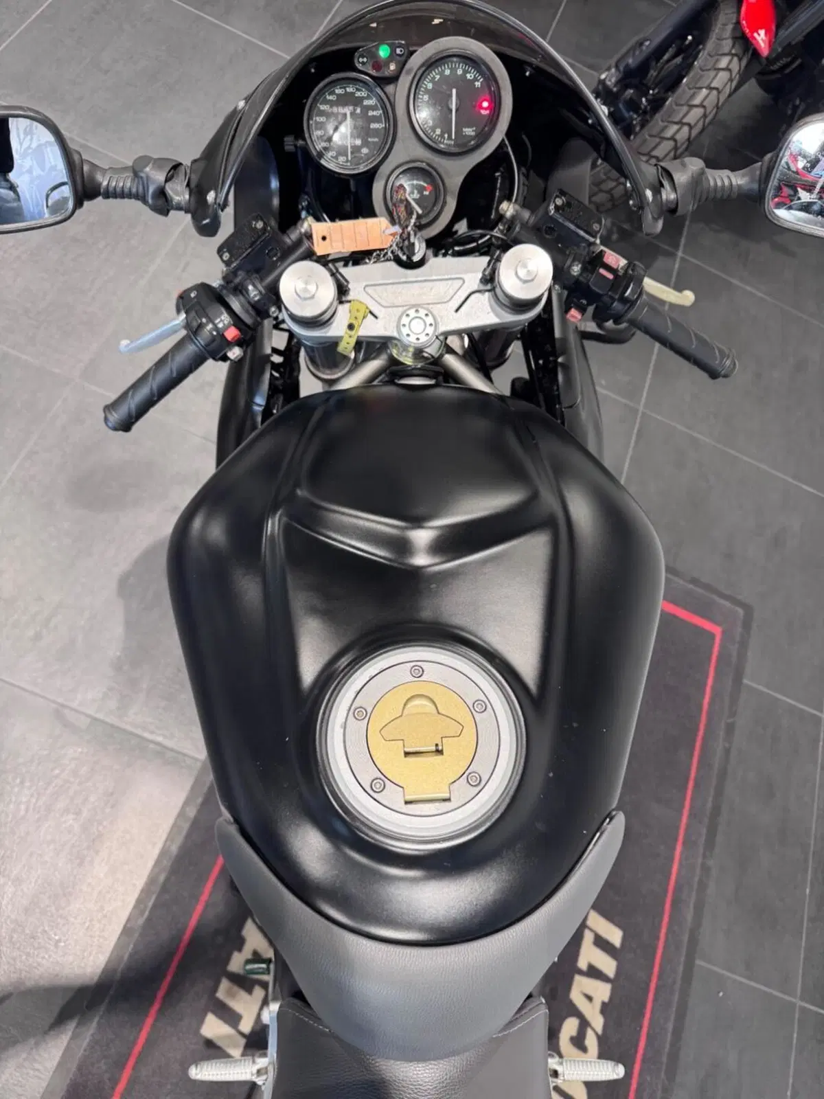 Ducati SuperSport 750 (1999 - 02) (7)