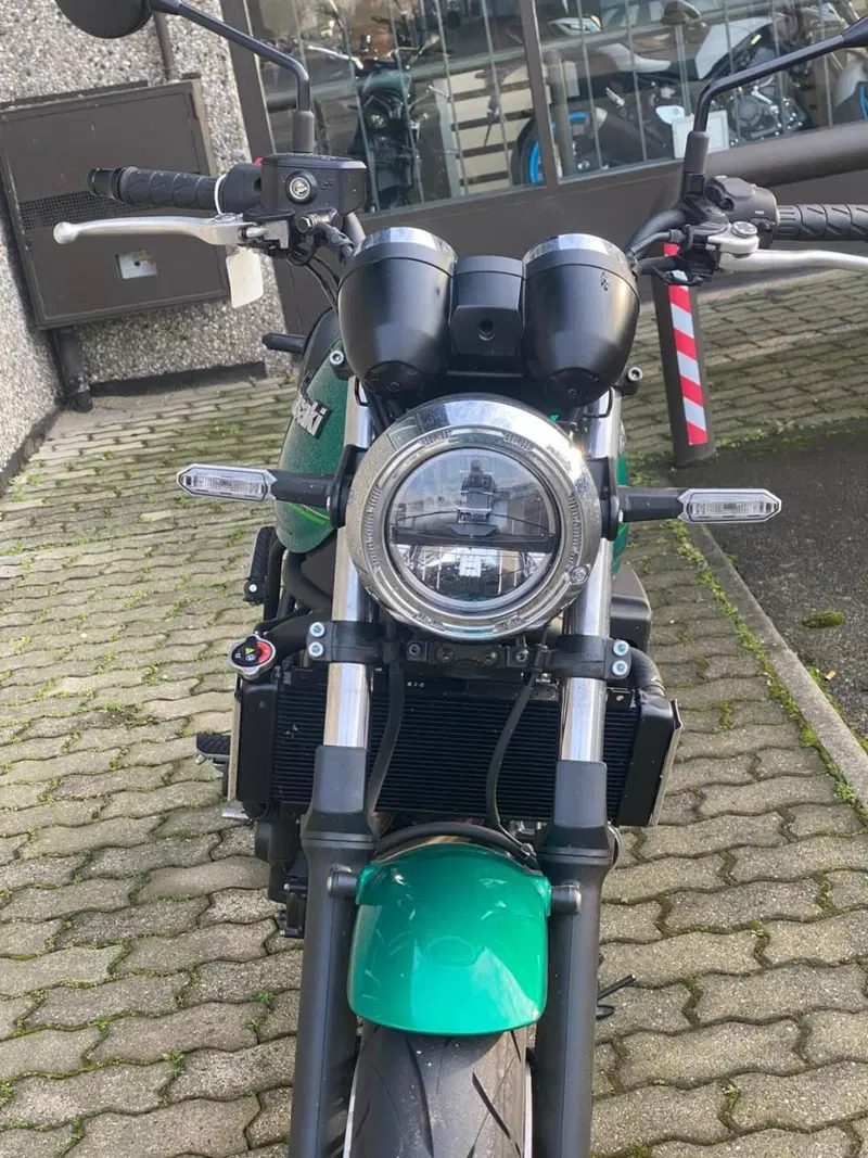 Kawasaki Z 650 RS (2022 - 24) (4)