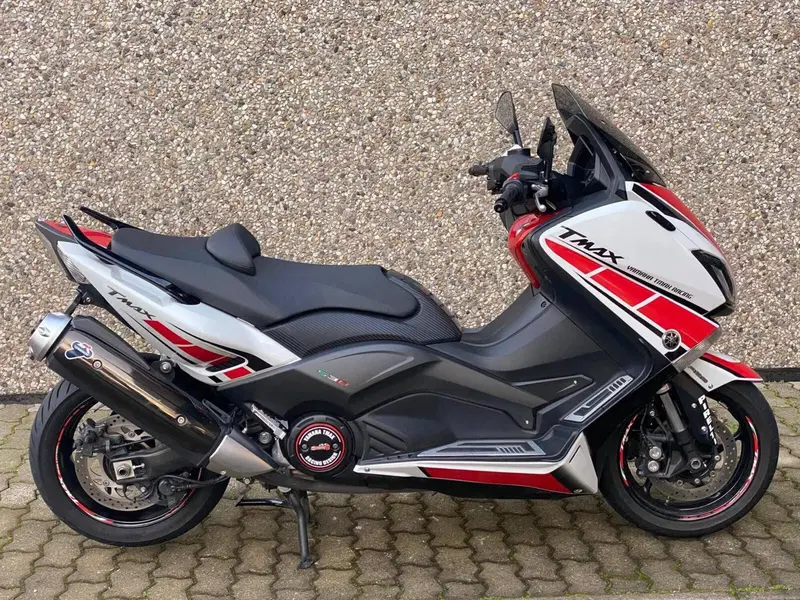 Yamaha T-Max 530 (2015 - 16)