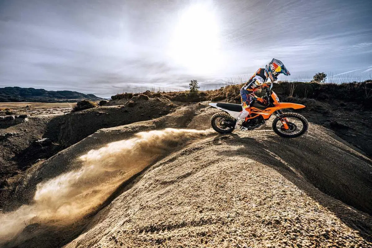 KTM disponibile nelle prossime settimane con la nuova gamma 390: Adventure, Enduro e Supermoto  (4)