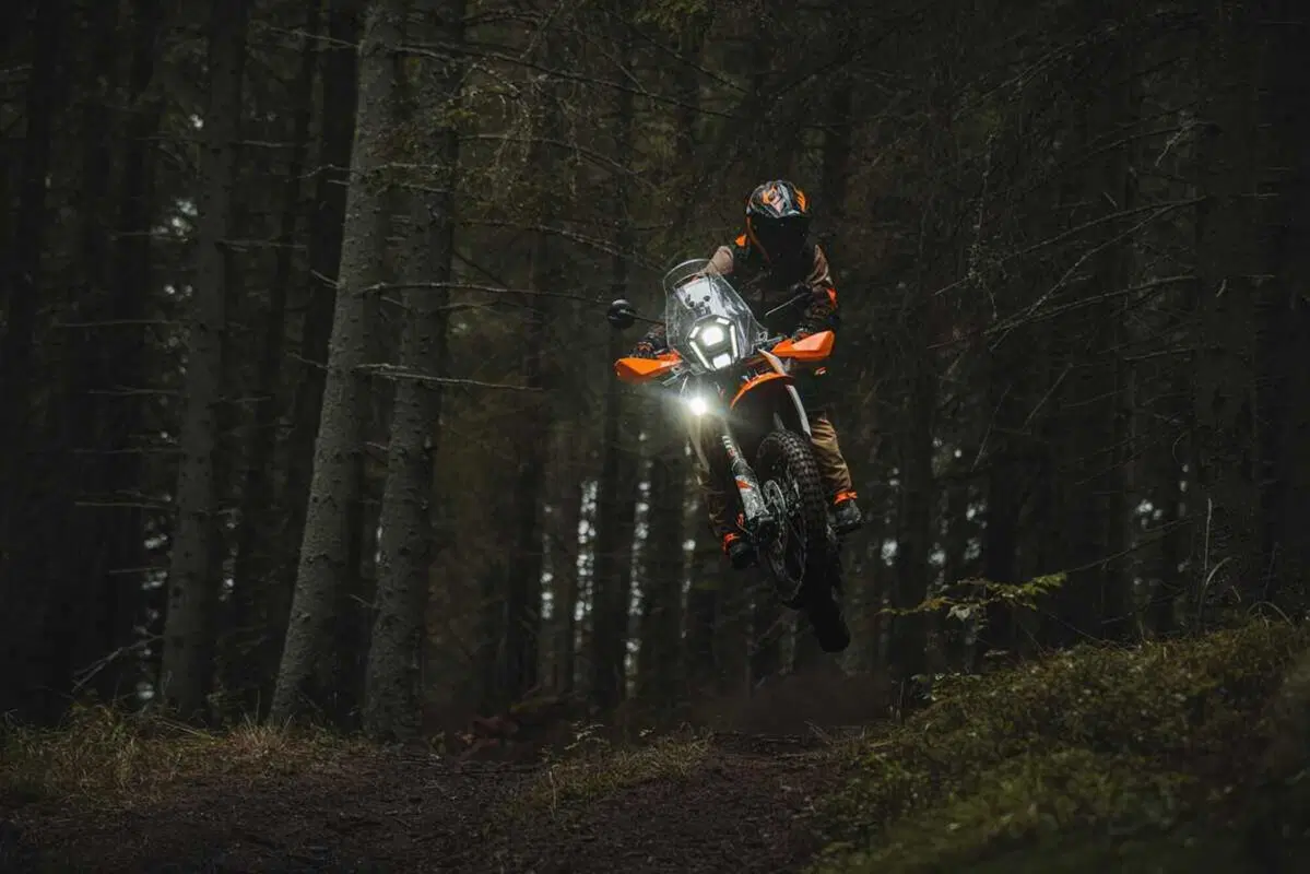 KTM disponibile nelle prossime settimane con la nuova gamma 390: Adventure, Enduro e Supermoto  (2)