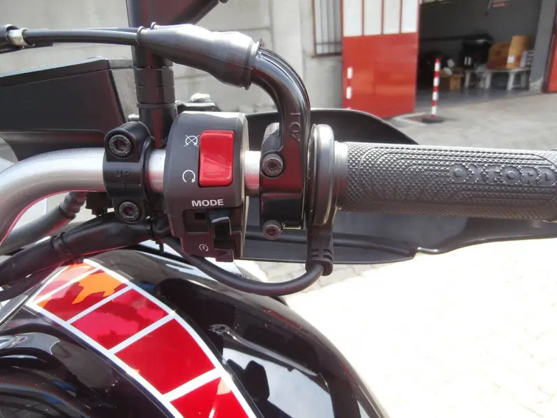Yamaha XT1200Z Super Ténéré Worldcrosser (2012 - 14) (16)
