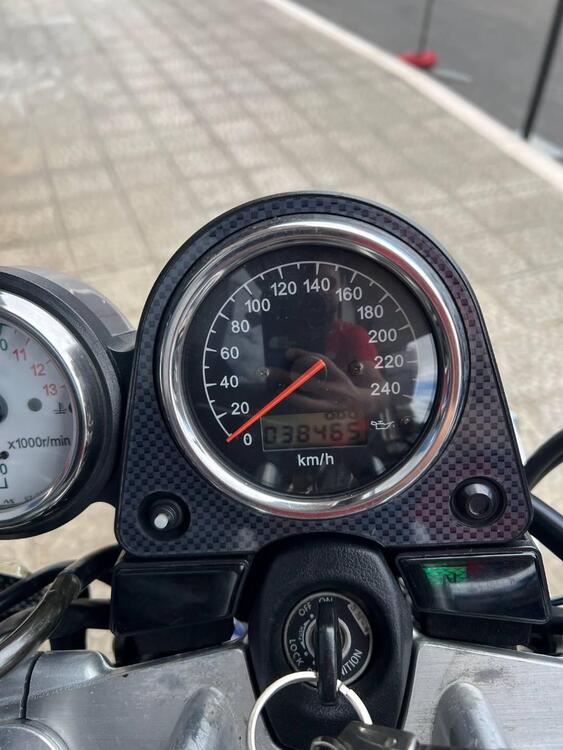 Suzuki SV 650 (1999 - 02) (3)