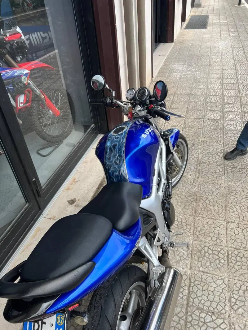 Suzuki SV 650 (1999 - 02) (4)