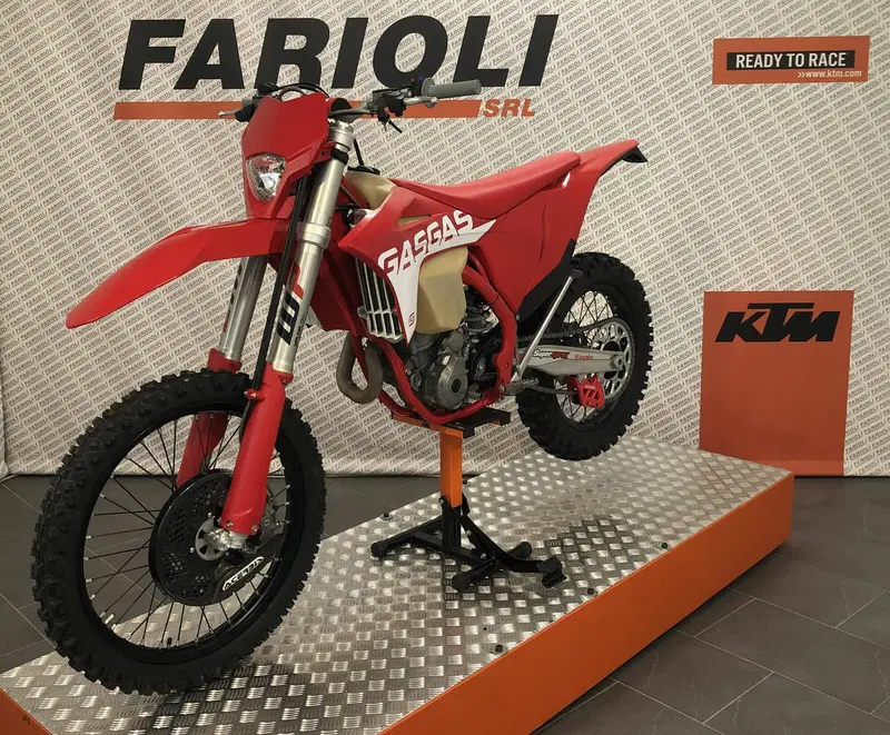 GASGAS EC 250 F (2023) (3)
