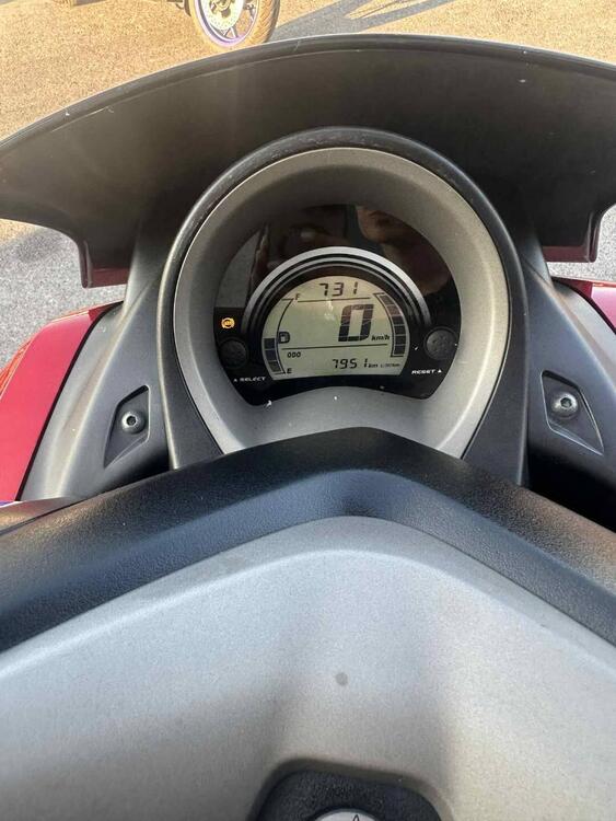 Yamaha N-Max 125 (2015 - 17) (4)