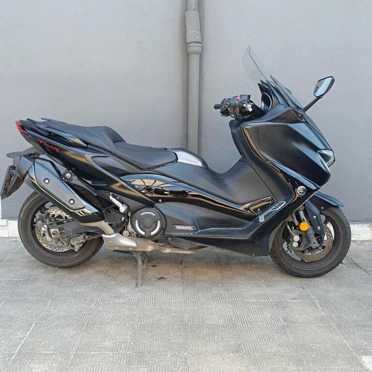 Yamaha T-Max 560 Tech Max (2021)