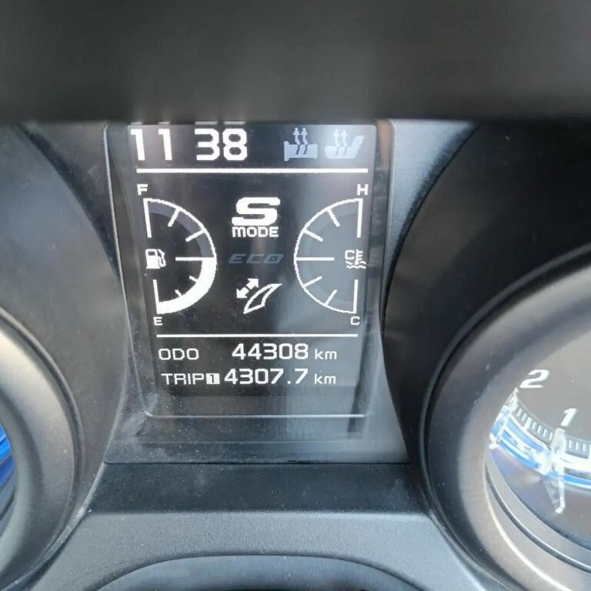 Yamaha T-Max 560 Tech Max (2021) (5)